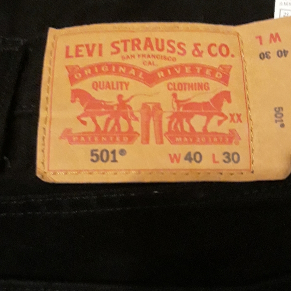 Levis - Picture 5 of 5
